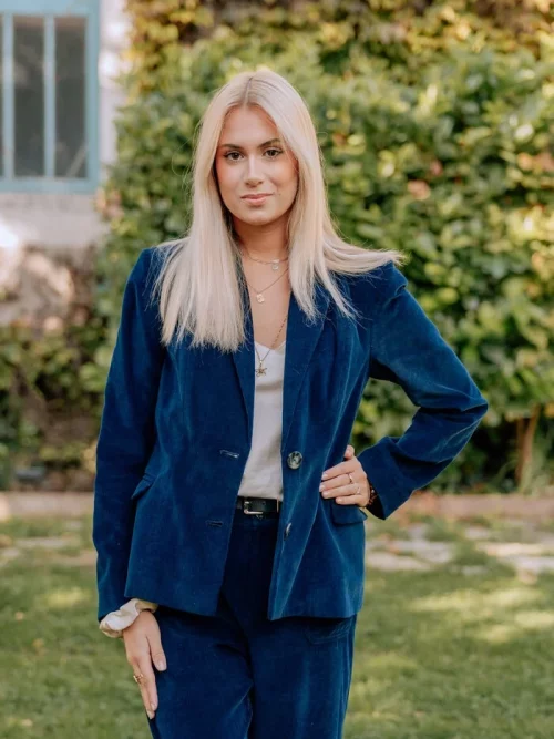 Blazer en velours marine collection automne hiver 2025-2026